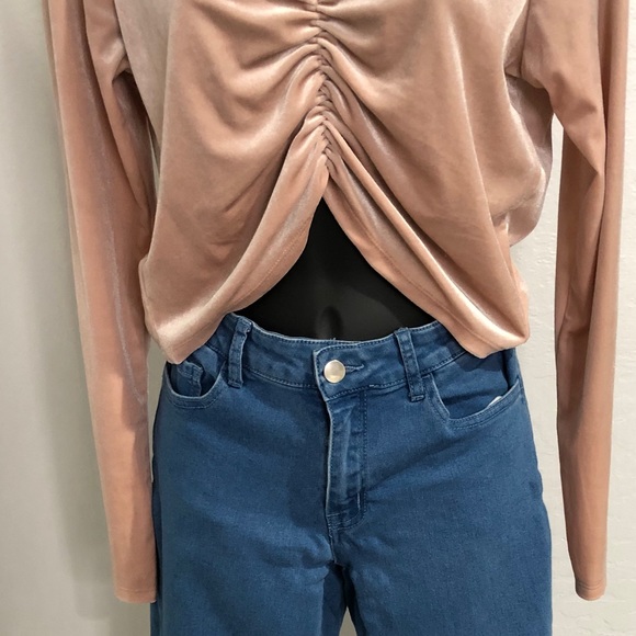 Velvet Blush crop top - Picture 6 of 6